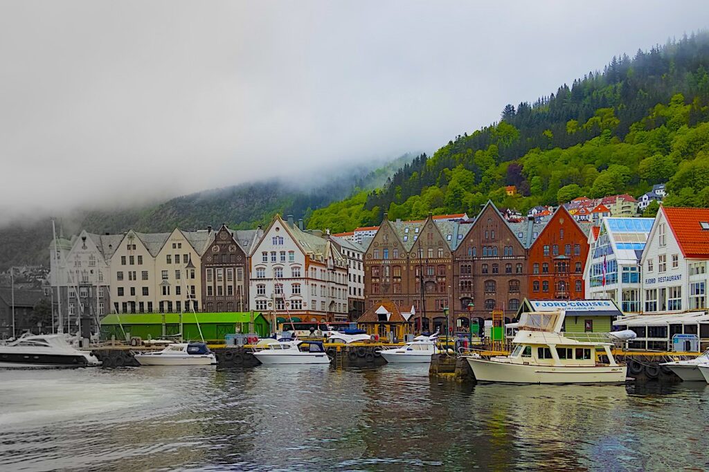 free walking tour bergen norway